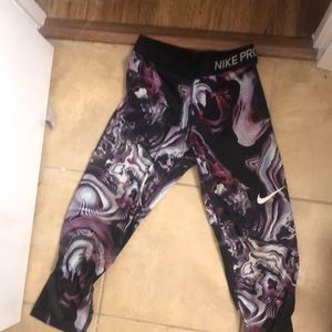 Nike crop leggings never worn